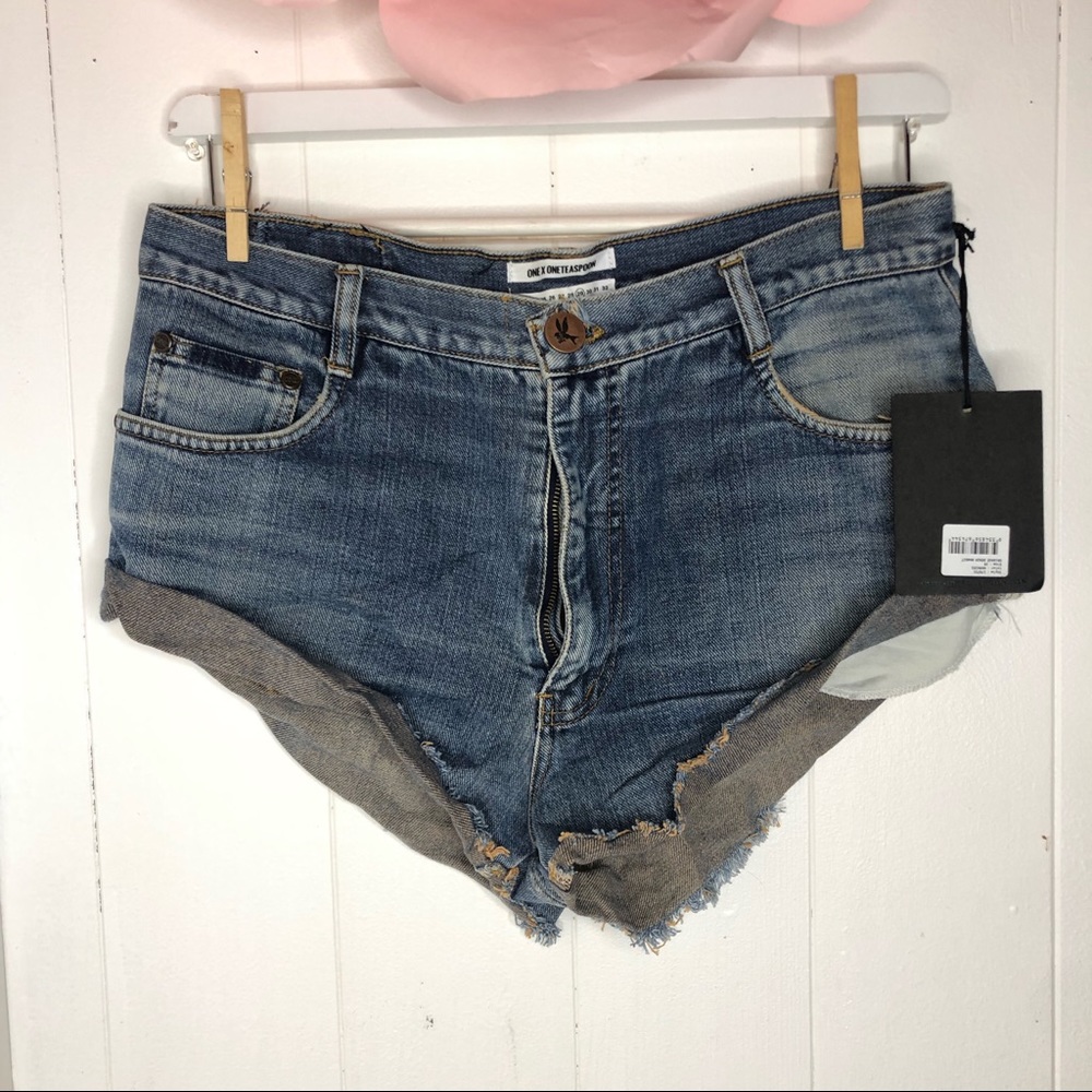 One teaspoon DENIM SHORTS 29 BNWT